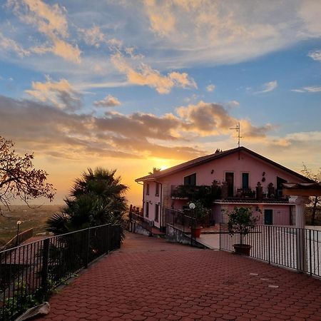 Villa Panoramica Dell'Etna Sant'Alfio Luaran gambar